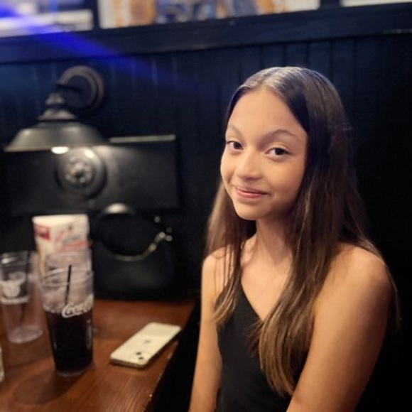 Meet your Posher, Diana - Picture 1 of 1